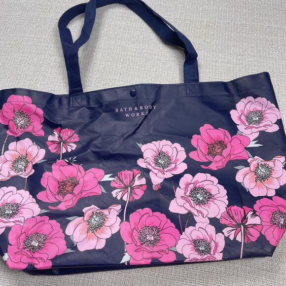 Bundle of Bags Bath and Body Works Vera Bradley Ulta Lot - Picture 5 of 6